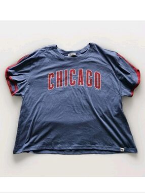 47 Chicago Cubs Women's Cropped Tshirt Size XL Short Sleeve MLB Baseball Blue